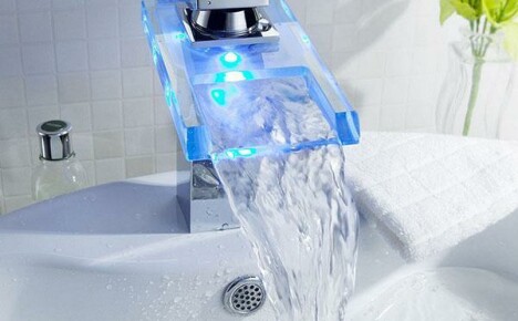 LED faucet จากประเทศจีน - มีสไตล์และสะดวกสบาย