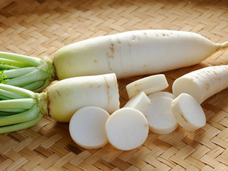 หัวไชเท้า daikon คุณสมบัติที่เป็นประโยชน์และข้อห้าม